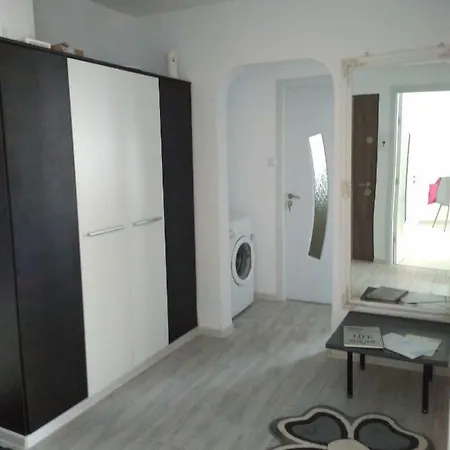 Julia Apartament Appartamento Năvodari